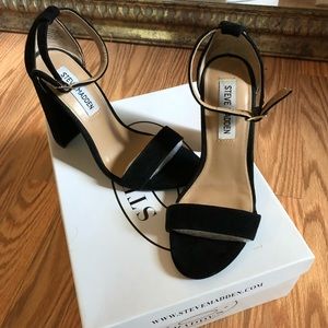 STEVE MADDEN BLACK CHUNKY HEELS